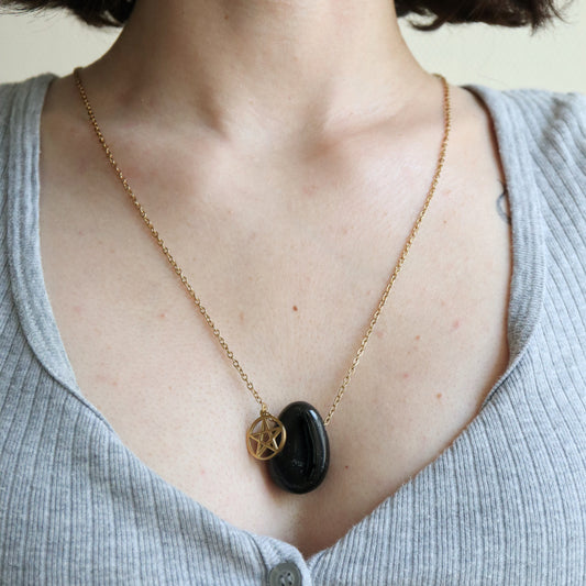 Talisman de protection ☽ Tourmaline noire & pentacle