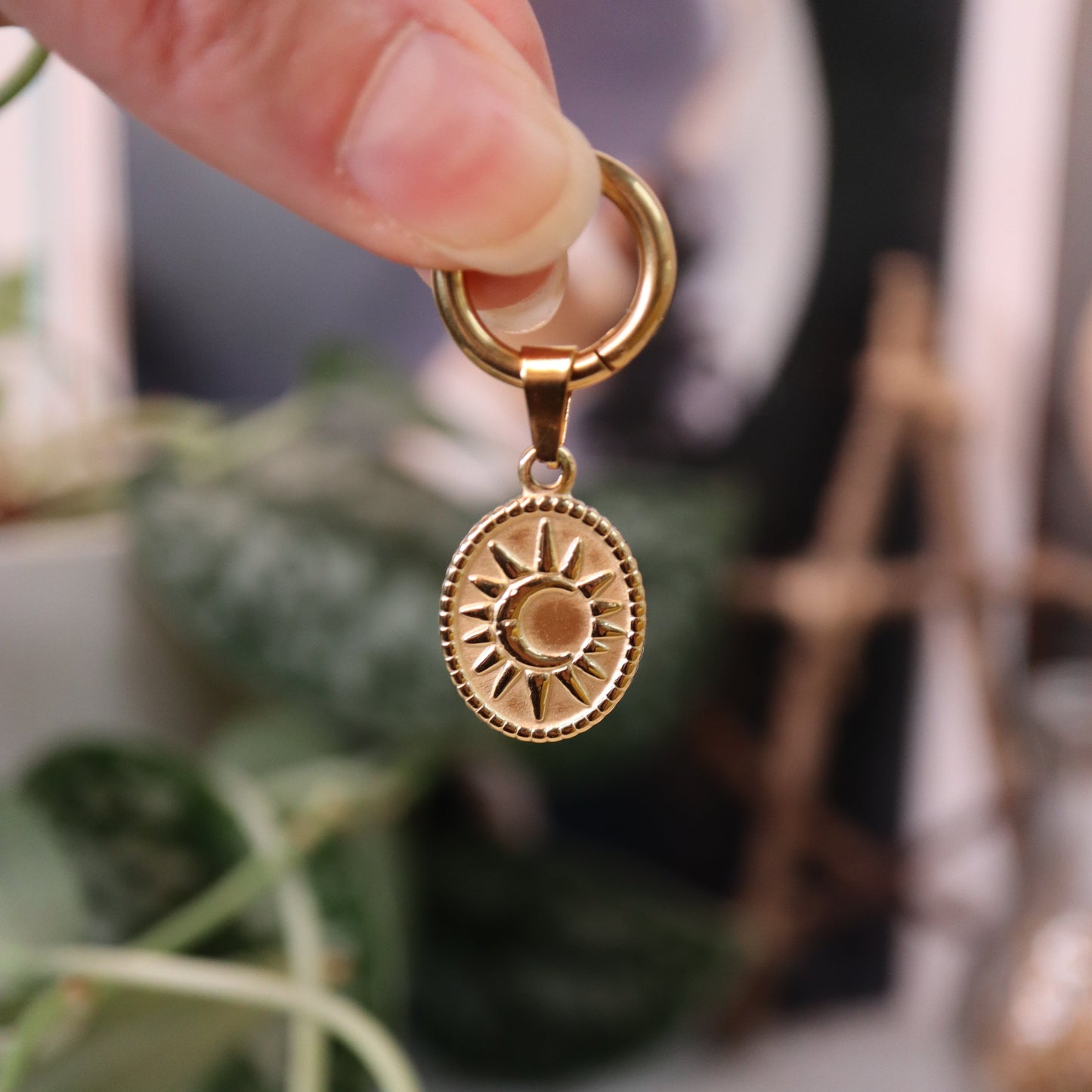 Mix & match ☽ Médaille relief
