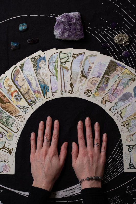 Cartomancie et tirage tarot personnalisé