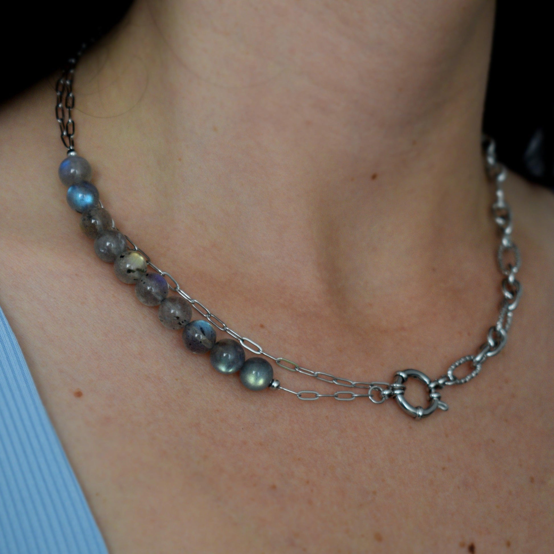 Collier Chaotic Witch ☽ Labradorite - Les Trois Sorcières