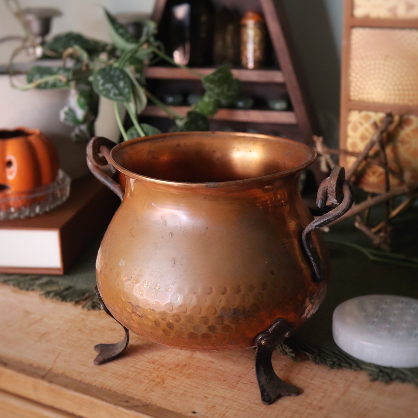 Chaudrons et encensoirs