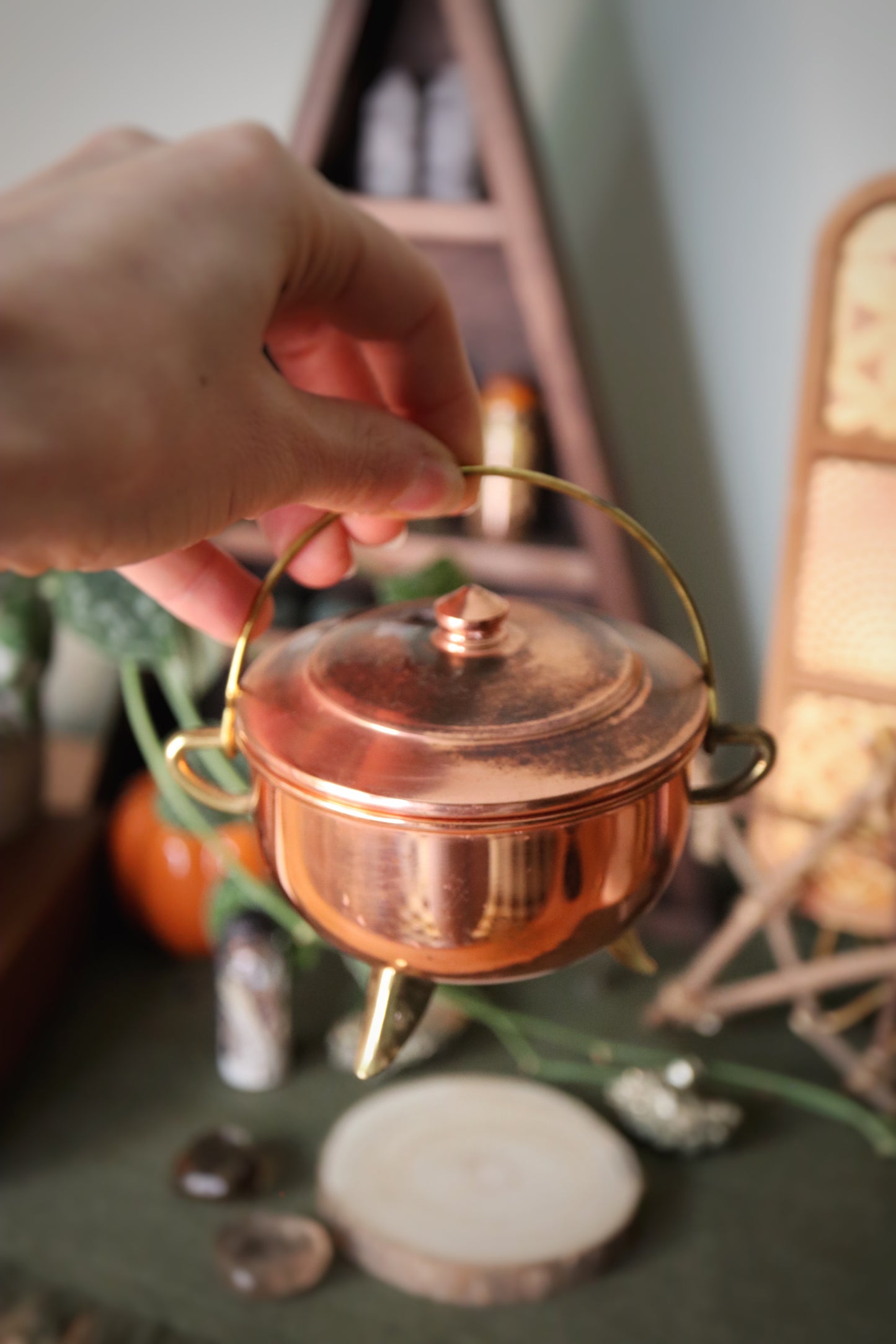 Chaudrons et encensoirs