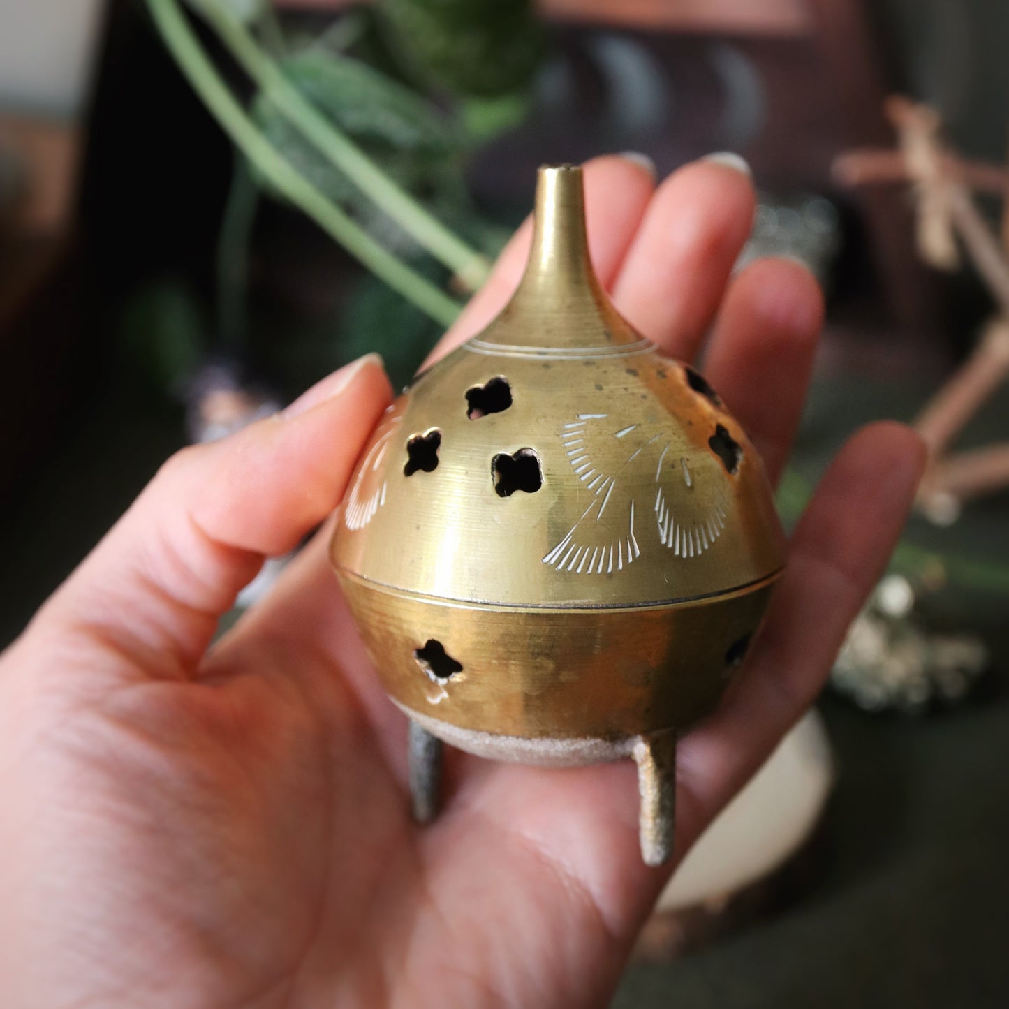 Chaudrons et encensoirs