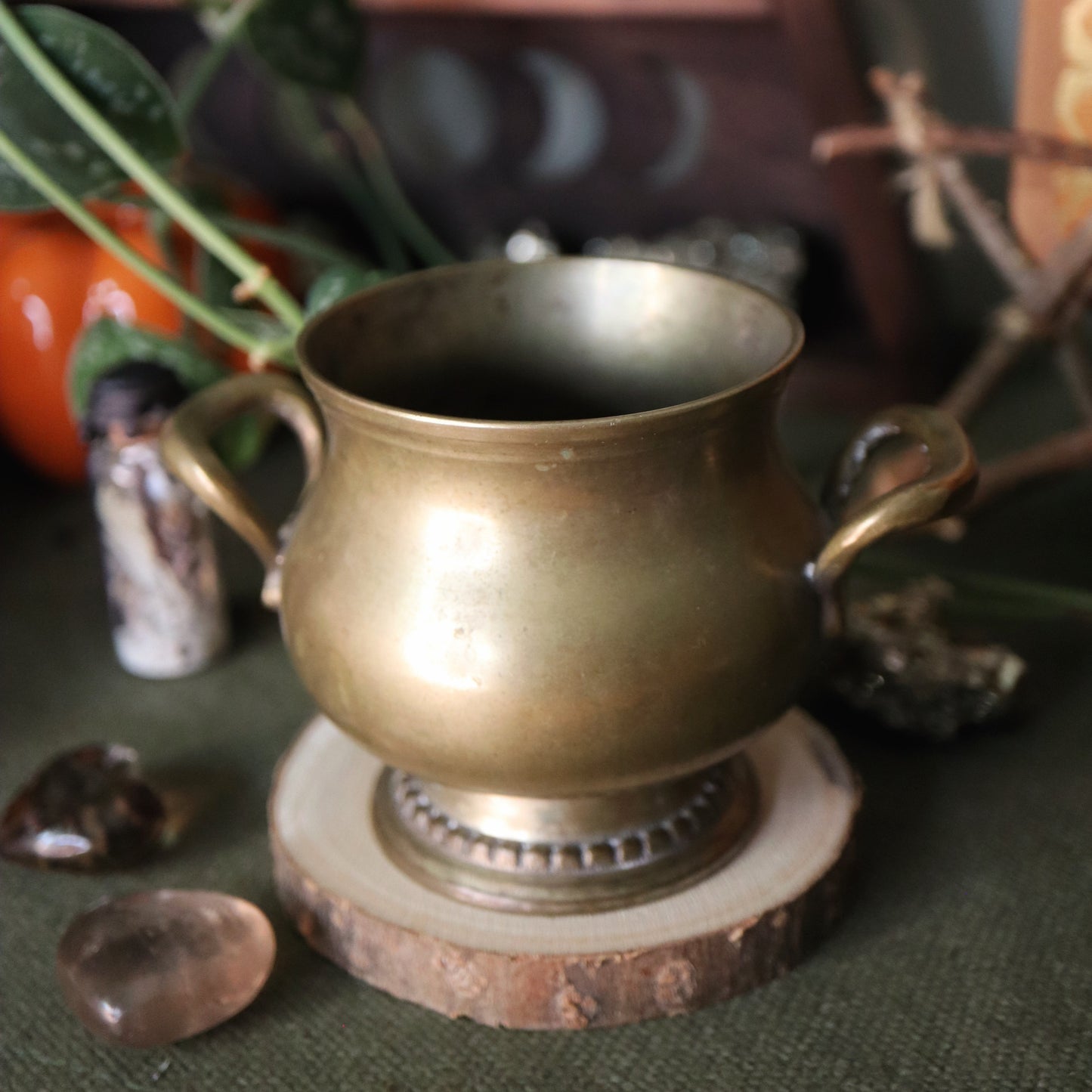 Chaudrons et encensoirs