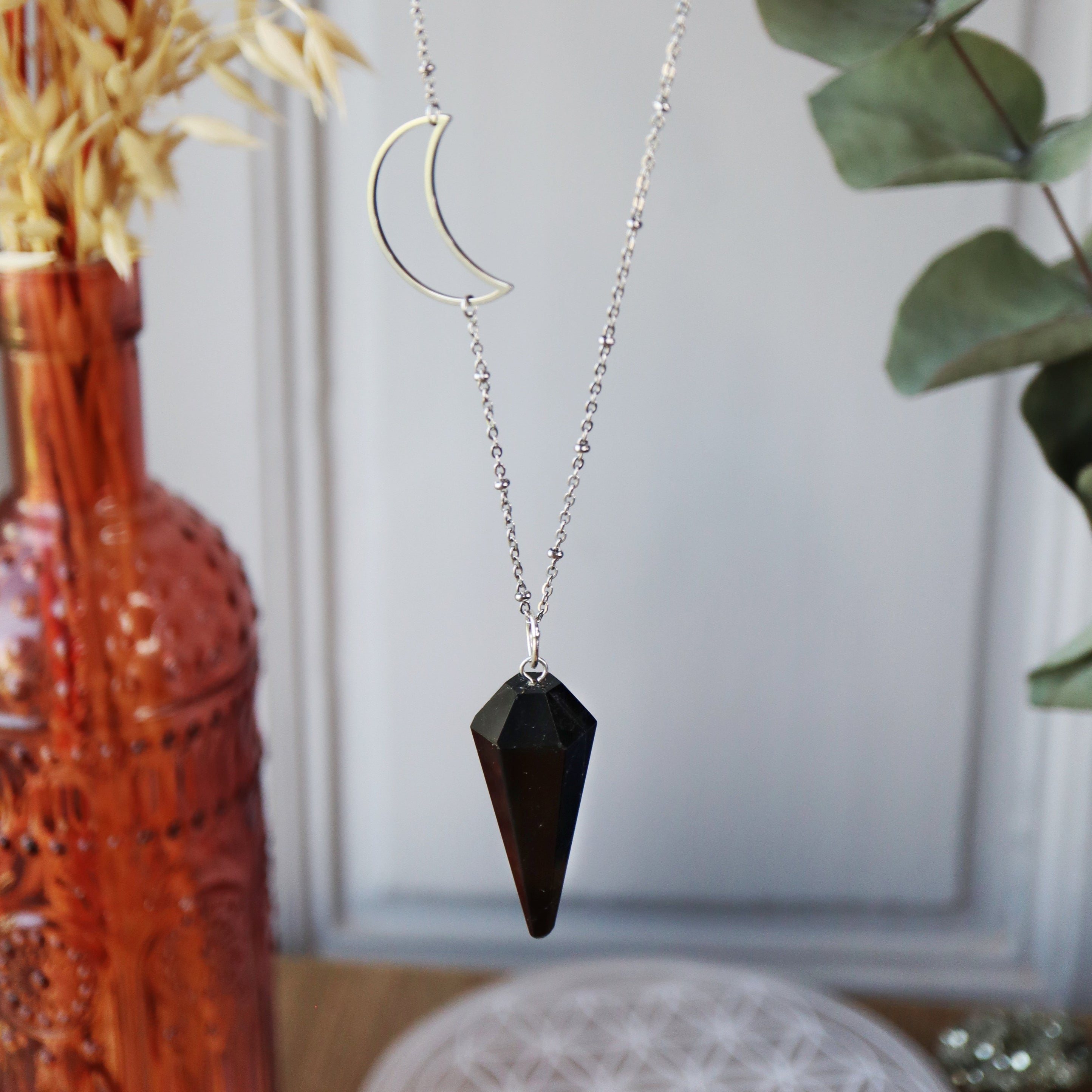 Collier lunatic witch